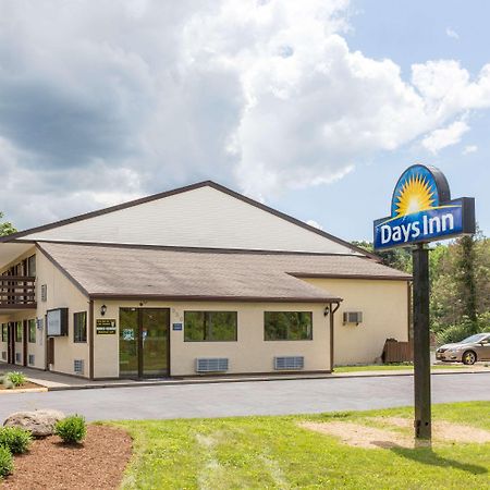 Days Inn By Wyndham Athens Exterior photo